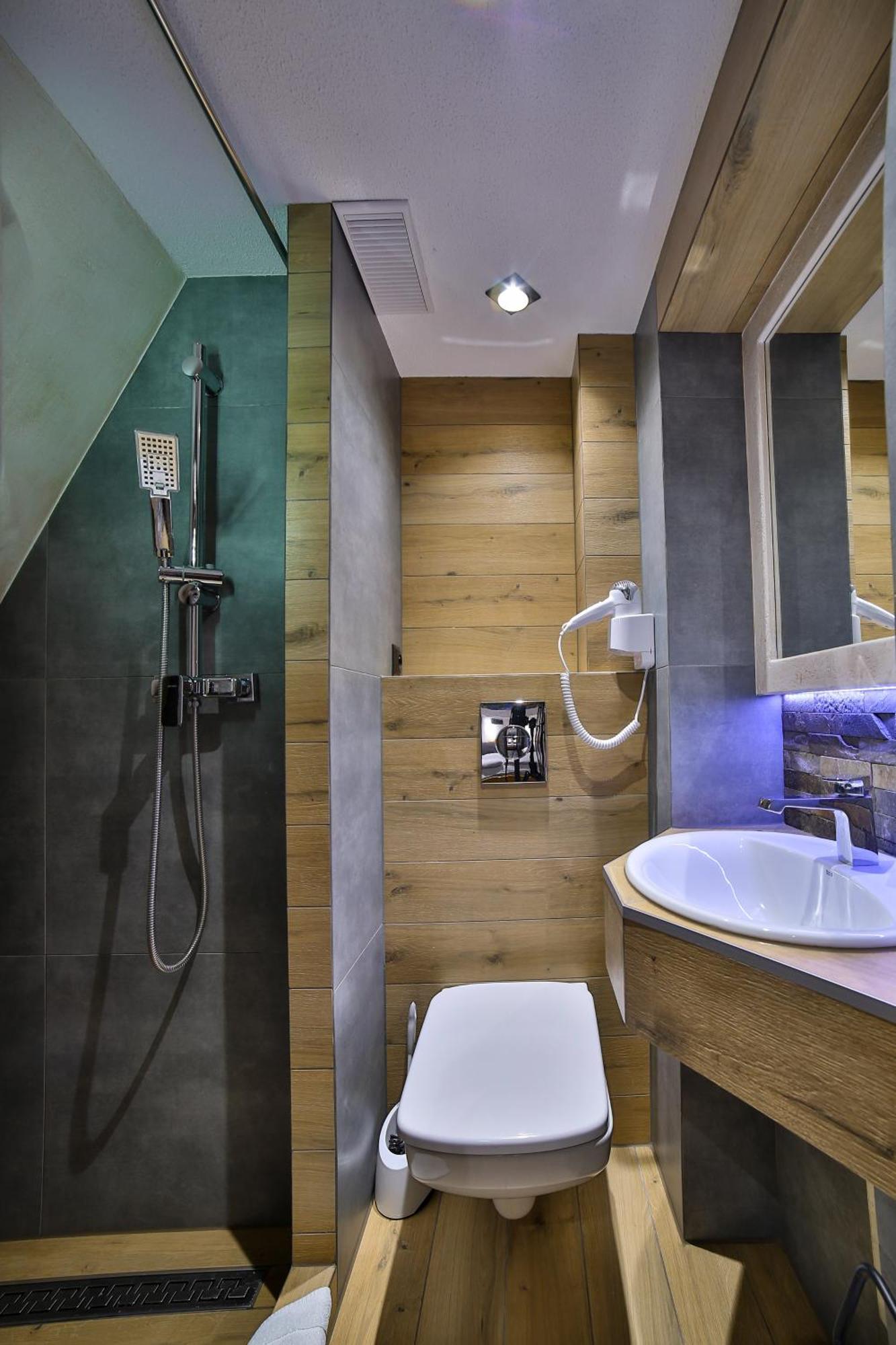 Swarna Wynajem Pokoi Privat overnatting *